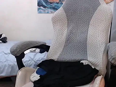 Mistress_Bigcockts live cam on StripChat