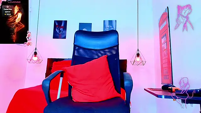 hilary_banks1 live cam on StripChat