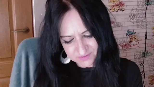DebraMilf live cam preview