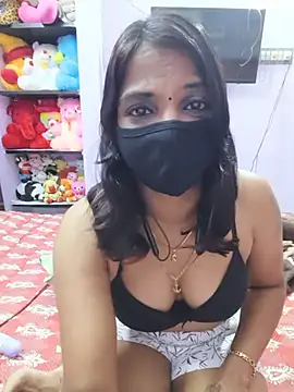 Tamil_Ishu live cam on StripChat