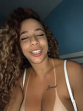 vivianeleoa webcam