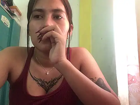 Hottiepinay696969 webcam stripchat model stream image