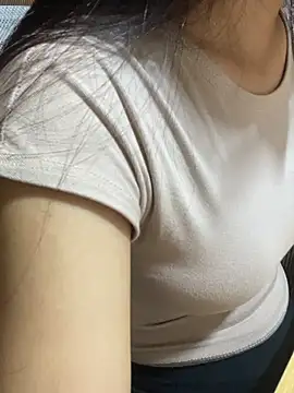 Mina048