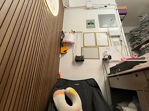 asian_milfpinay live sex cam