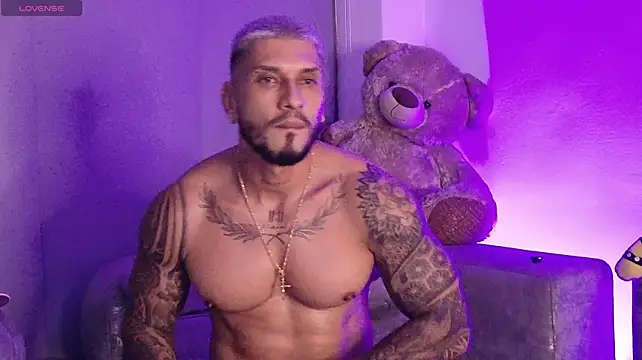 Seth_Vegaa live cam on StripChat