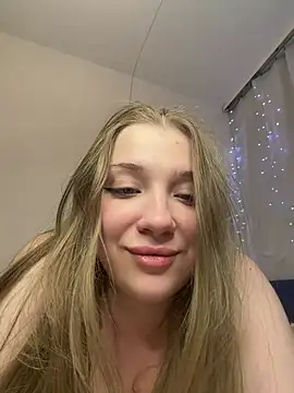 CuteSharloti webcam
