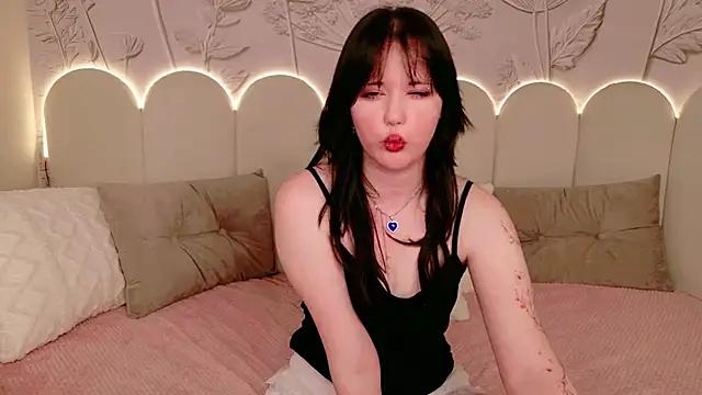 Ariel_Morris webcam