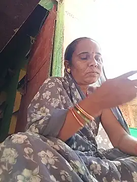 Priya_cutR