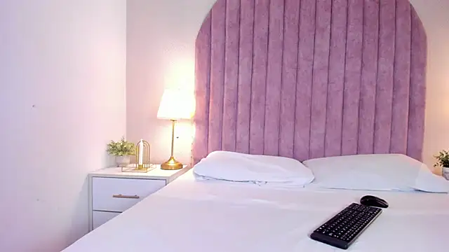 Alicia_Monroe_ live cam preview