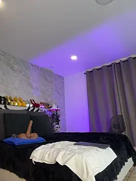 Alanna_Hank