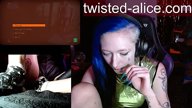 Twisted_Alice