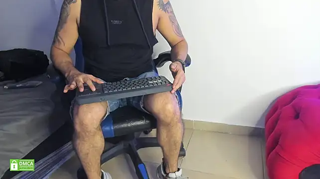 Marco_Steel37 live cam on StripChat