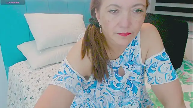 Kendraline1 live cam preview