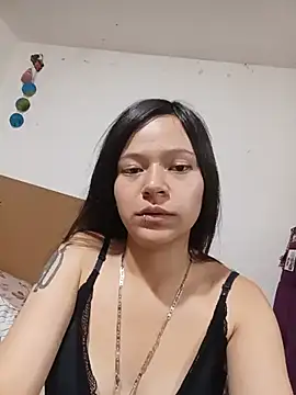 Ninffa_sweet25 live cam on StripChat