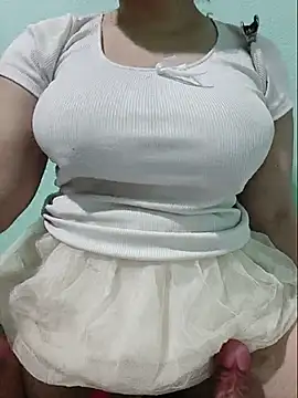 Shine_Mai