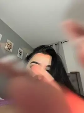 Aliciaa_white