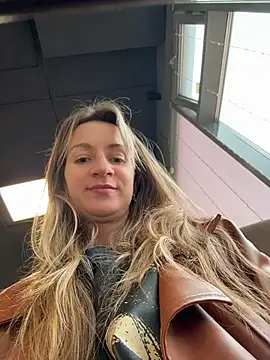 EvvaMur live sex cam