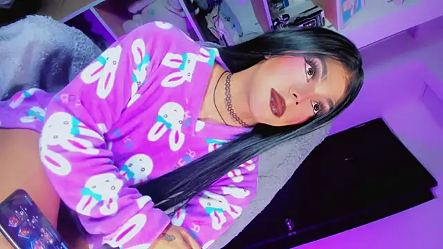 dark_kitty_xxx live cam on StripChat