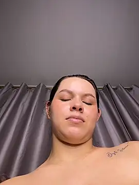 miacarrot webcam