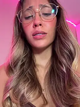 fanyabbey (F young) - Dildo rubbing my pussy 🍆💦💦