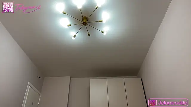 delorathecookiee