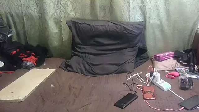 IngaQAce live cam on StripChat