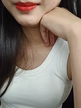 Linda_x2 webcam