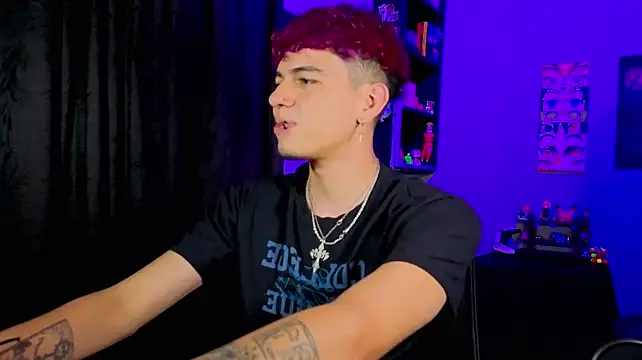 MikeyKuro webcam
