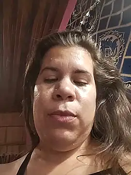Dayanne_hot live cam on StripChat