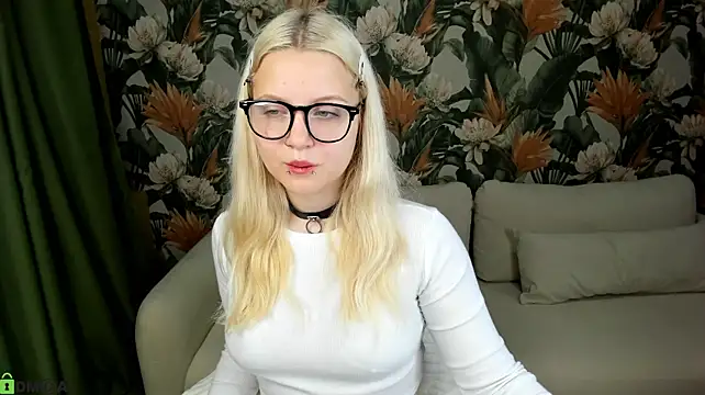 Velvet-Lun live cam on StripChat