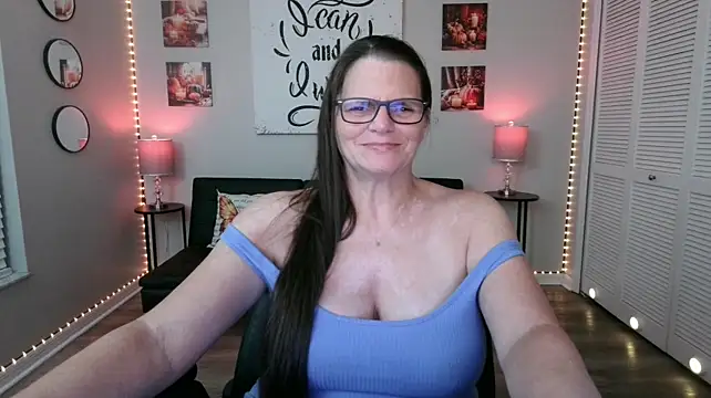 ClassySamantha live cam preview