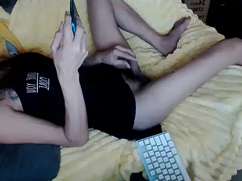 Trish_CurveCock