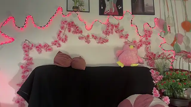 Slutty_Lauraxx