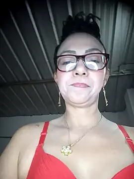 CrissDessire webcam stripchat model stream image