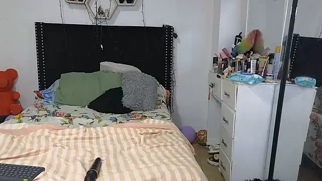 charlotte_077 live cam preview