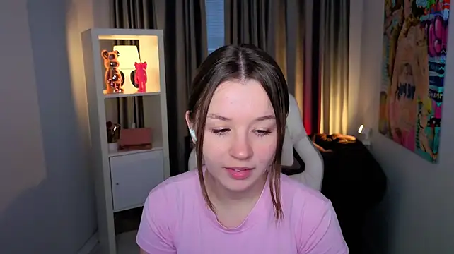 RileyBloomss live cam preview