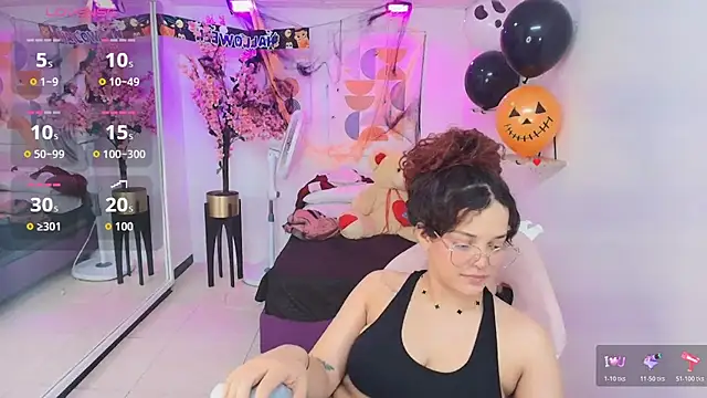 Maggy_t18 live cam on StripChat