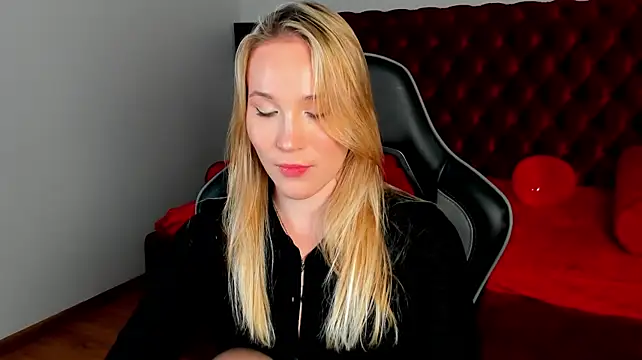 ElaraVoltage