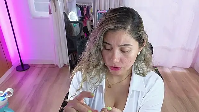 Tawny_cox