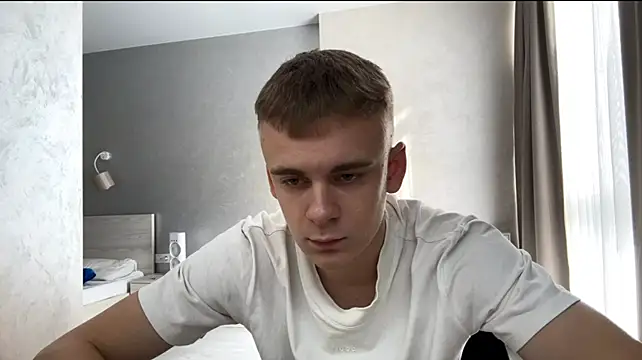 SoloFury live cam on StripChat