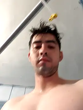 WARDOX5 live cam on StripChat
