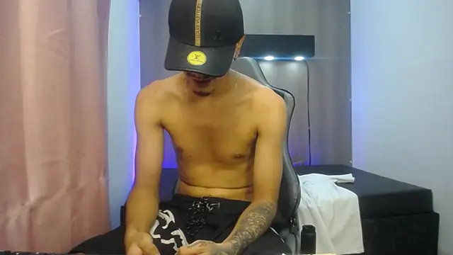 Tayson_Hot live sex cam