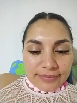 BlueeDiamond live sex cam