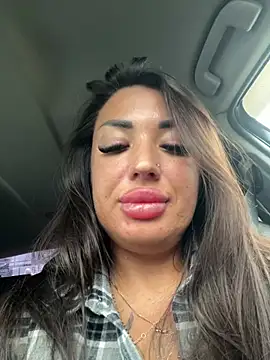 RuslanaXX live sex cam