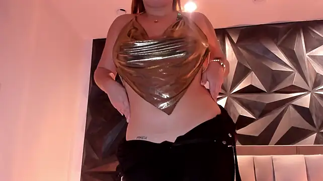 megan_whitee__ webcam stripchat model stream image