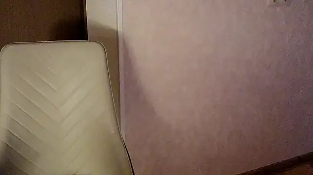 NoFace_Model live cam on StripChat