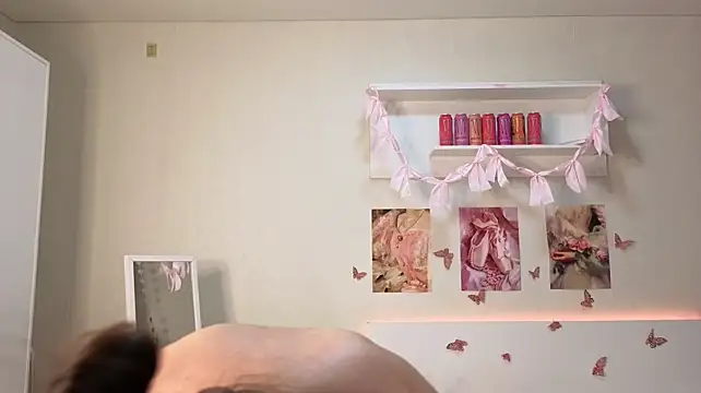 Milly_Lane live cam on StripChat