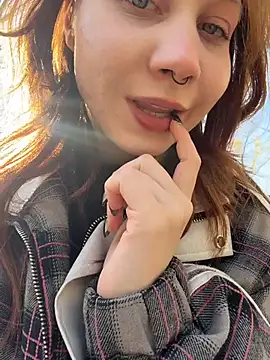 SlavicCandy live cam on StripChat