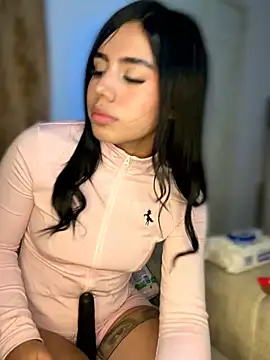 Laura-Khalifa