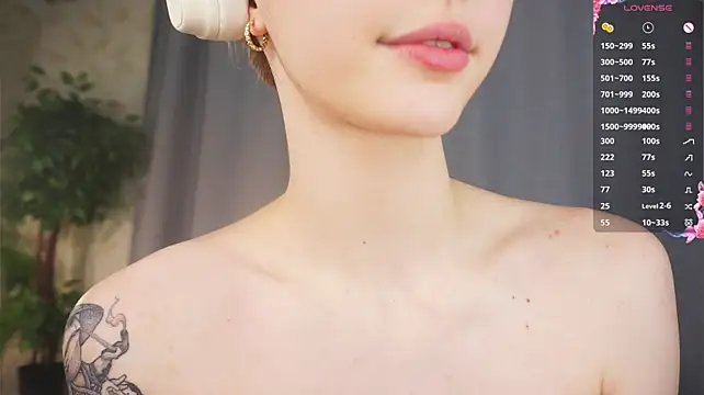 Show de webcam ao vivo com WilmaViesca - Brinquedos Lovense interativos disponíveis